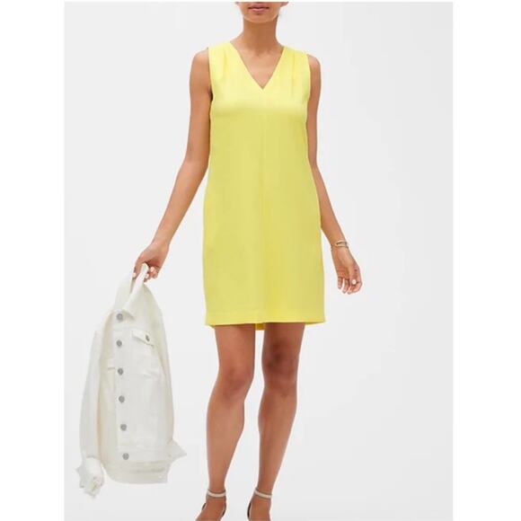 Banana Republic Dresses & Skirts - NWT Banana Republic Yellow Chic Sleeveless Timeless Sheath Dress Size 0 XS